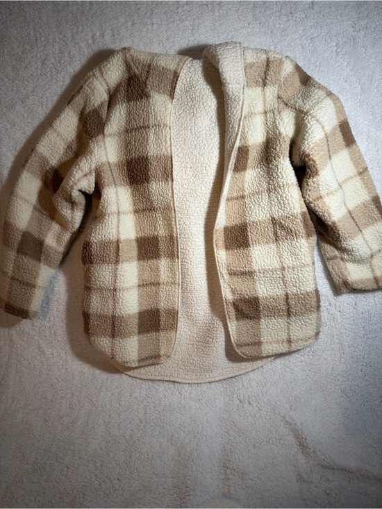 Source Unknown Jackets & Blazers - Source Unknown Cream and Brown Plaid Sherpa Jacket